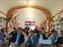 Pisa, ETS sala gremita per la conferenza sul Patriziato pisano in piedi Avv. Massimo Mallucci de Mulucci